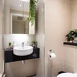 Student Only Premium Ensuite At Drapery Place